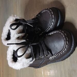 Koala Baby hiking boot size 4‎